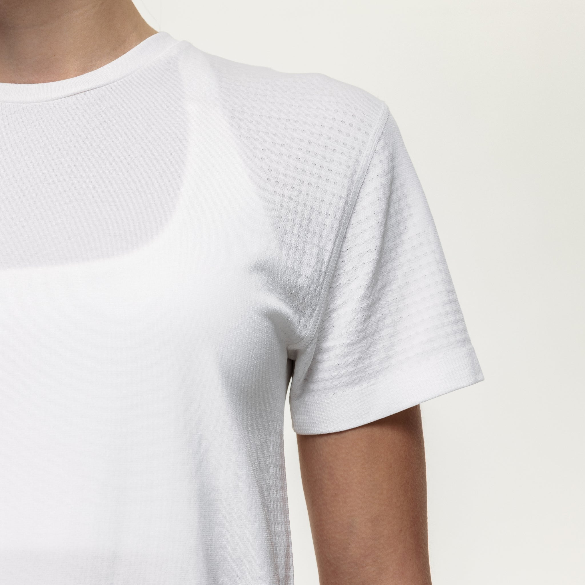Seamless Performance Training Tee - White