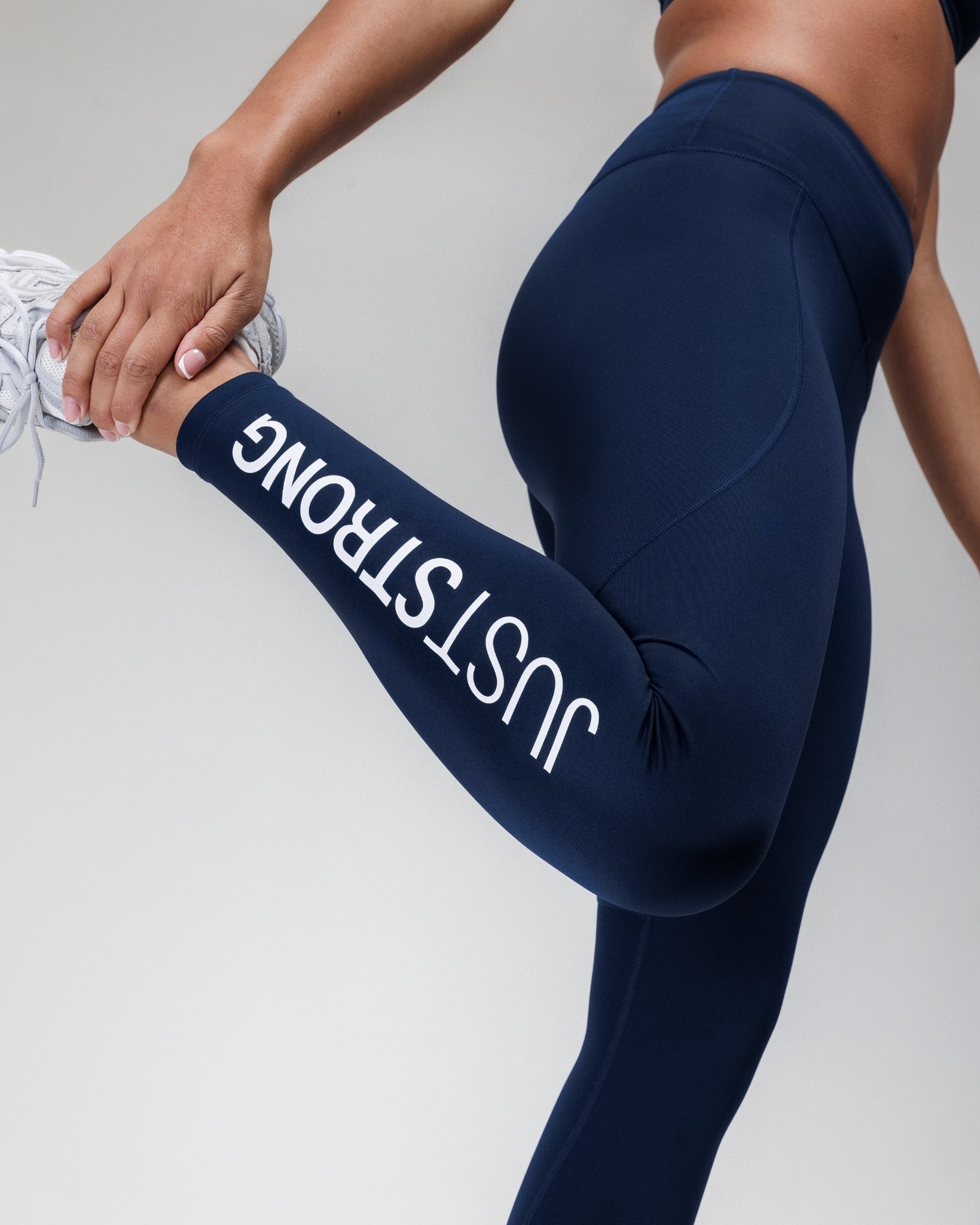 Motion Essential Leggings - Navy